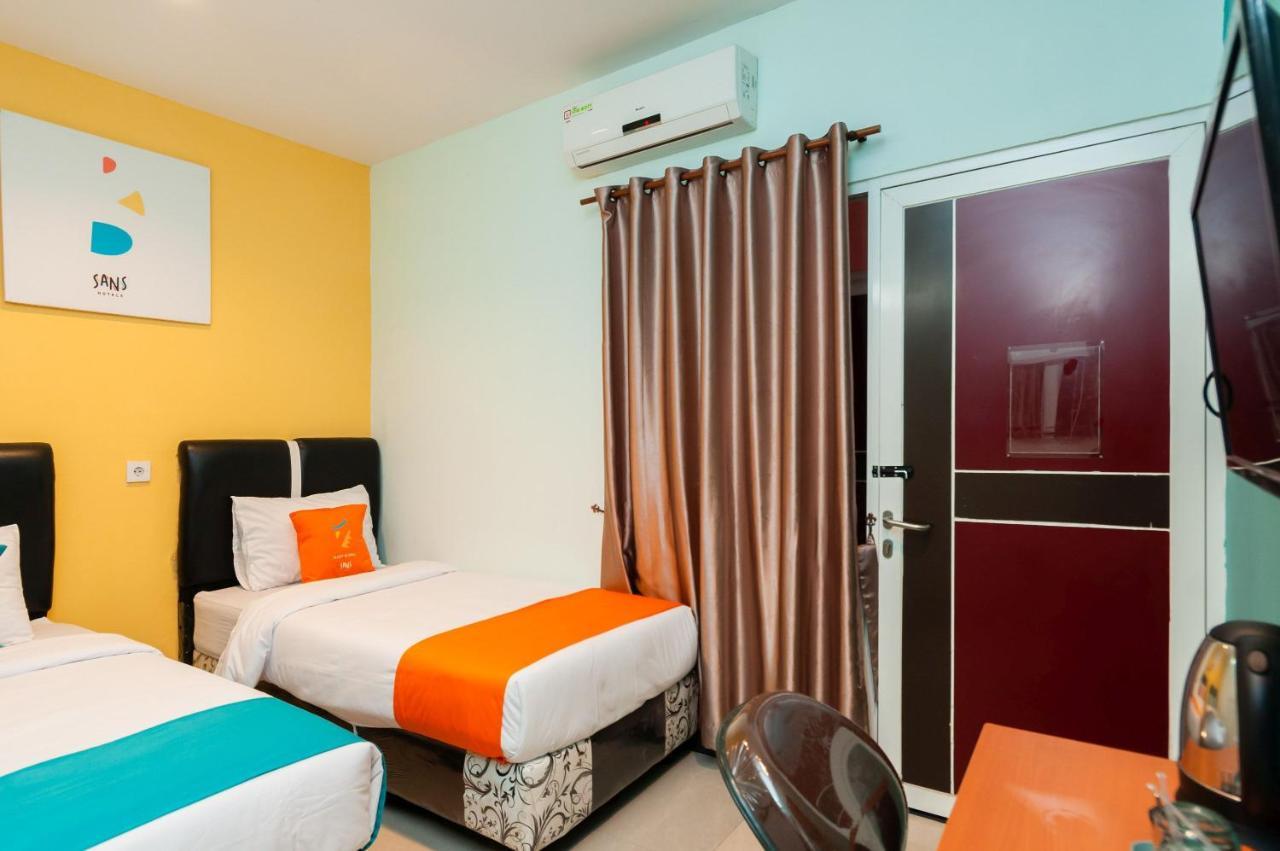 Sans Hotel Finest เมดาน ภายนอก รูปภาพ